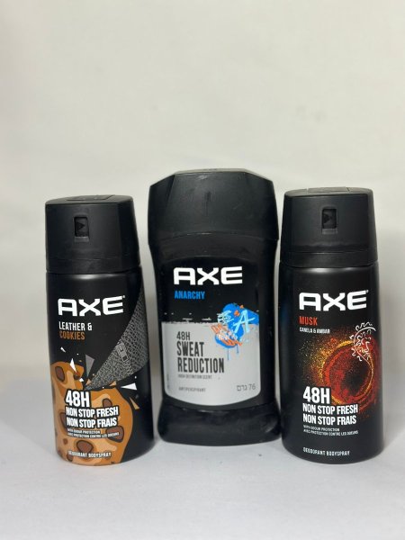 مزيل عرق من Axe
