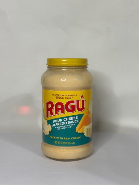 صوص Ragu بنكهة الالفريدو باربعة انواع من الاجبان